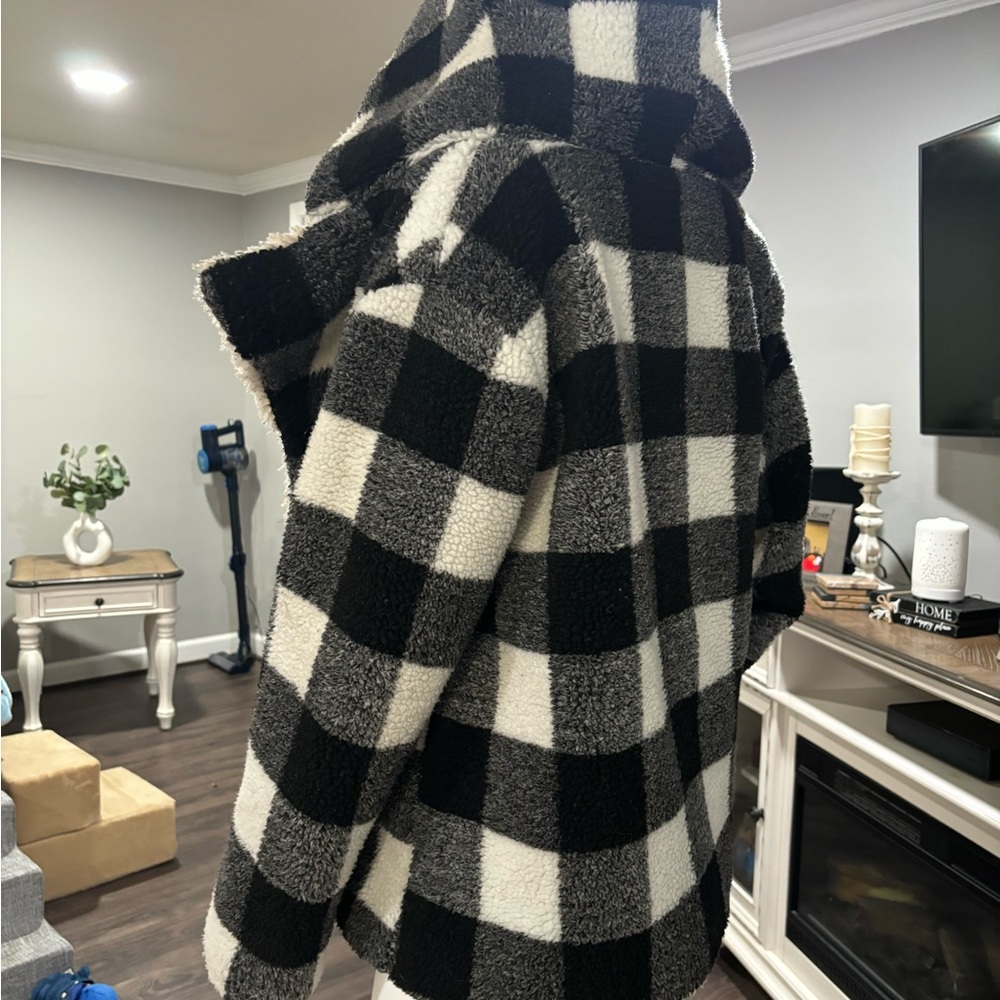 Short coat - Picture 6 of 8